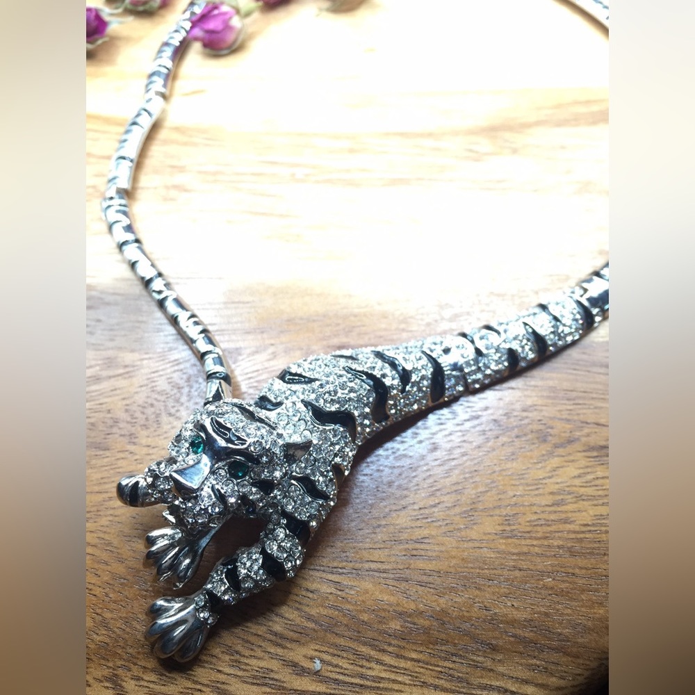 Panther necklace (new)